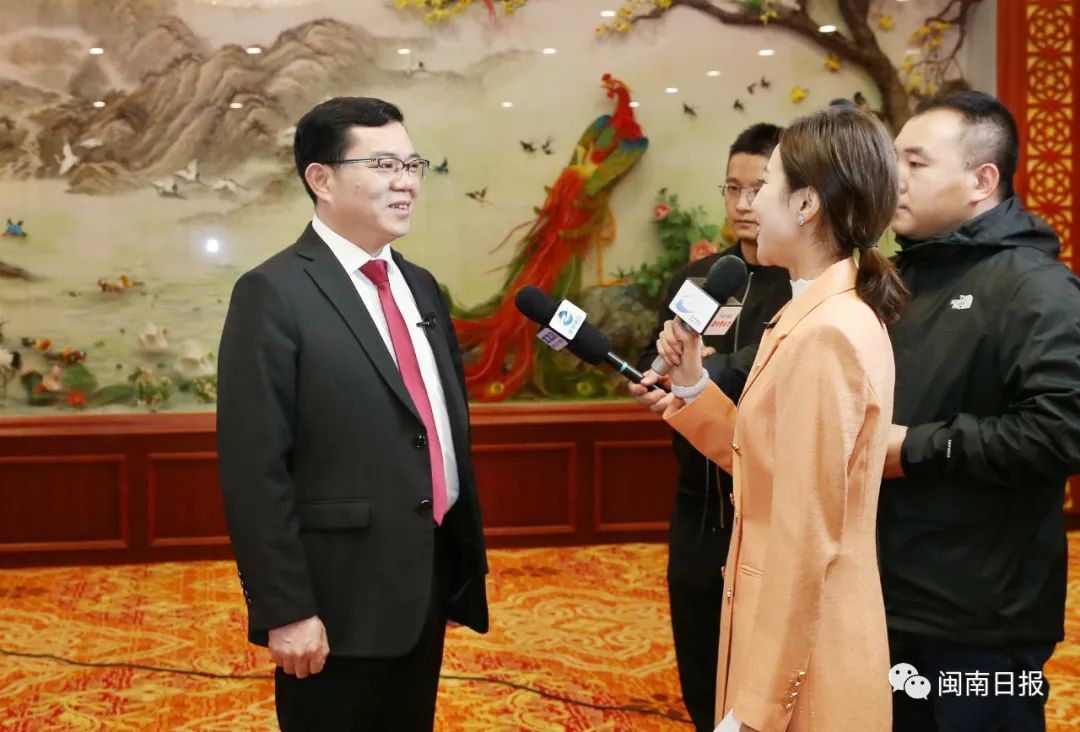 访新当选的漳州市人民政府市长王进足